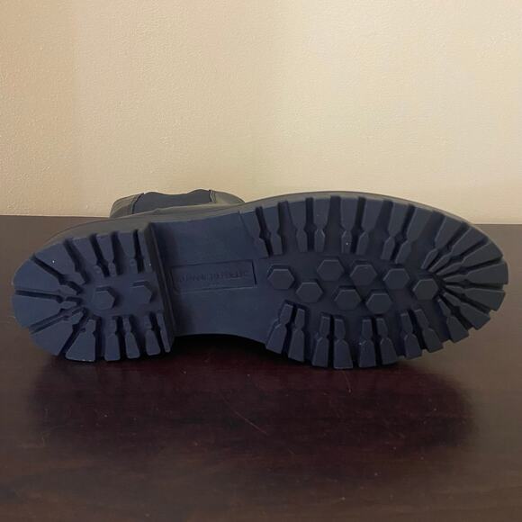 BANANA REPUBLIC HUDSON TALL LEATHER CHELSEA BOOT - Picture 7 of 7